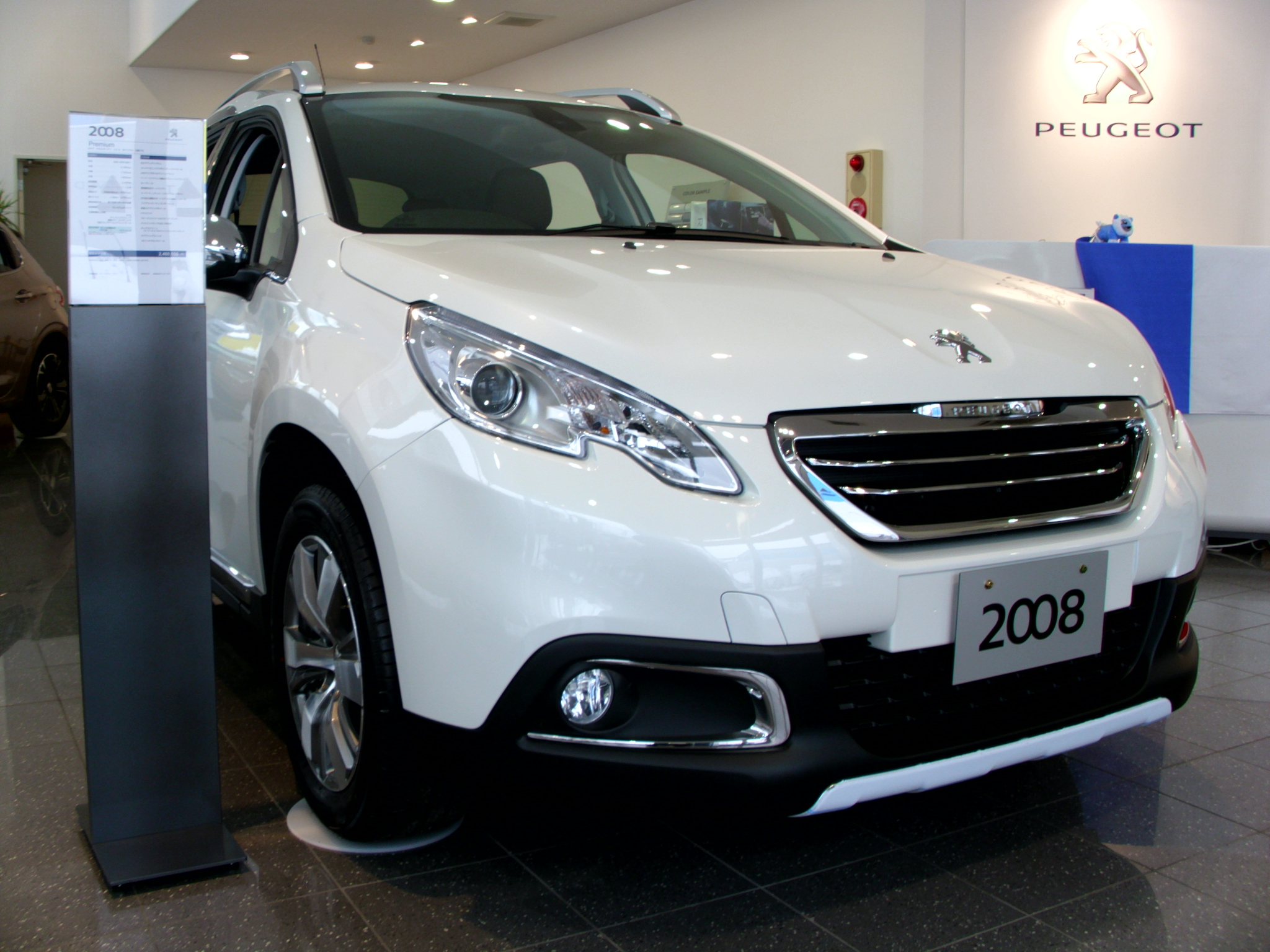 コンパクトＳＵＶ！『2008』デビュー！！