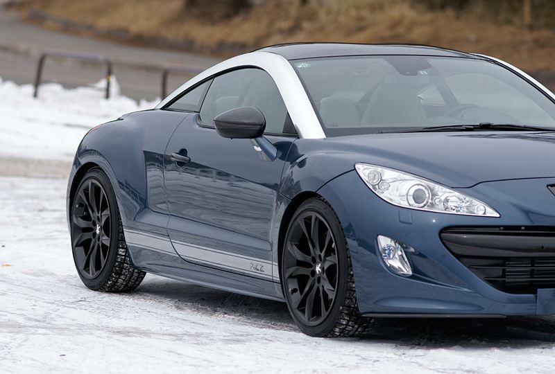 プジョー相模原 - １セット限定！！RCZ １８インチ純正アルミ＆スタッドレスセット！！