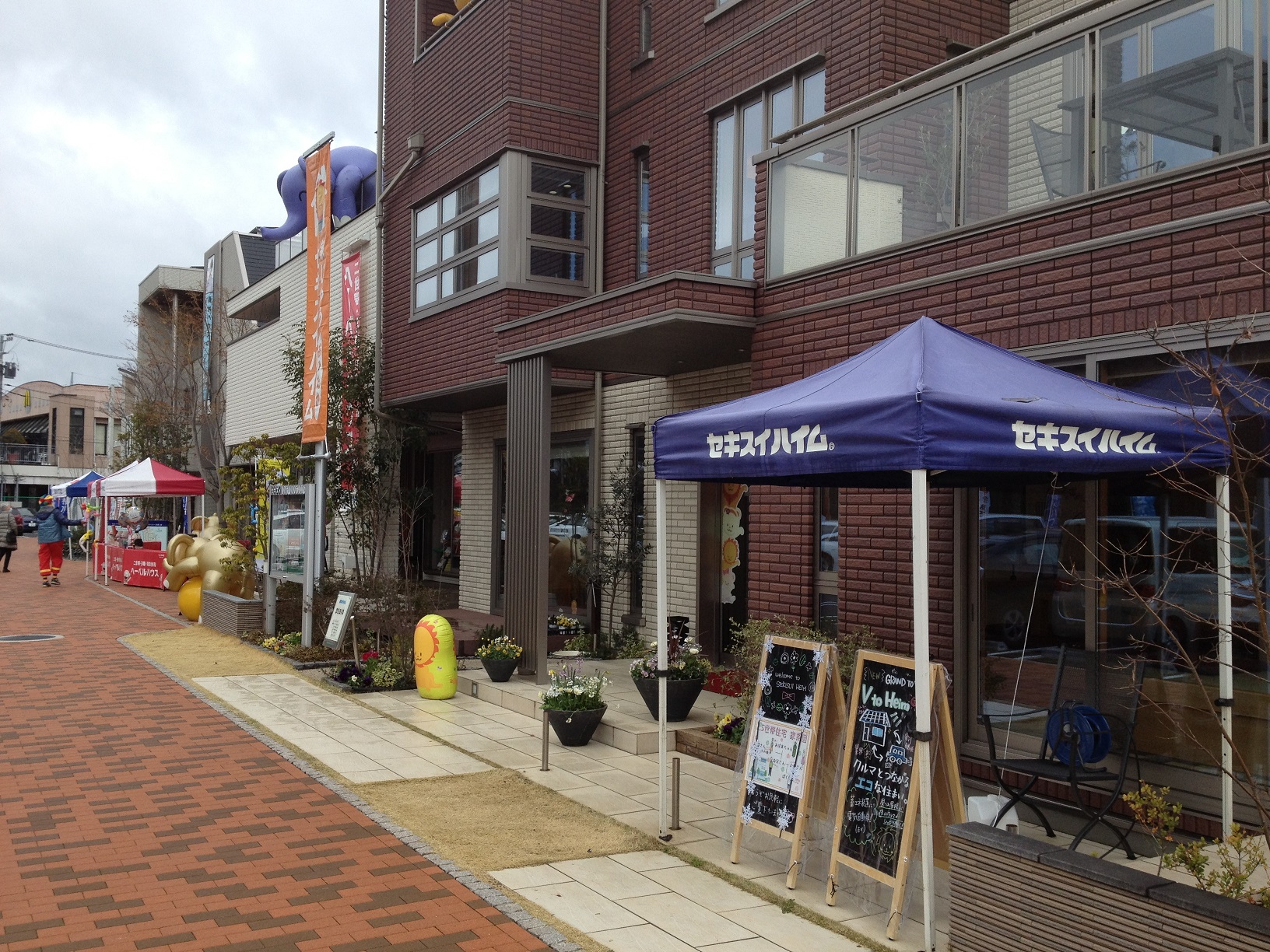 出張展示会のご報告♪