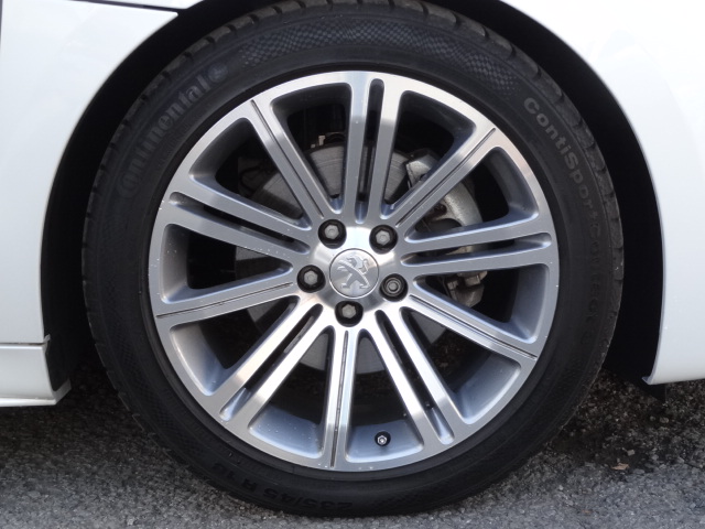 " 大人のスポーツクーペ "