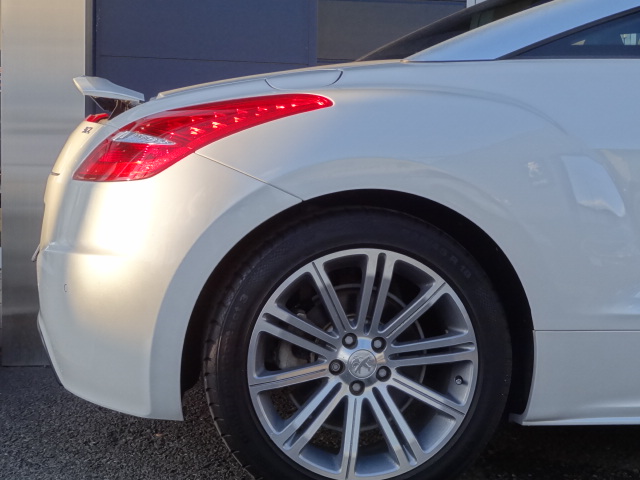 " 大人のスポーツクーペ "