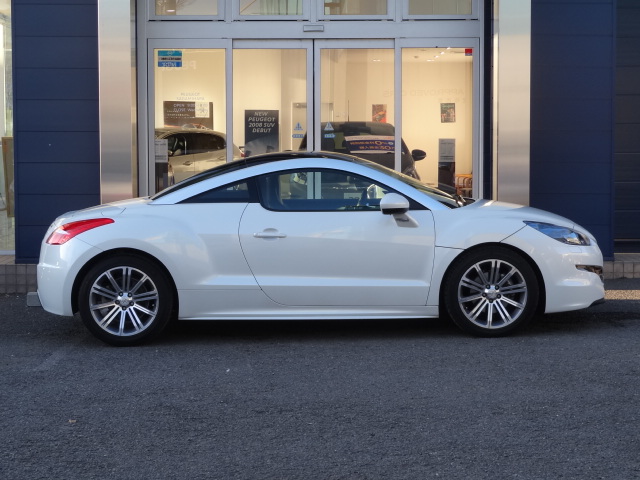 " 大人のスポーツクーペ "