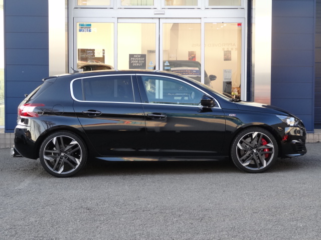 " Peugeot 308 GTi 270 by Peugeot Sport "