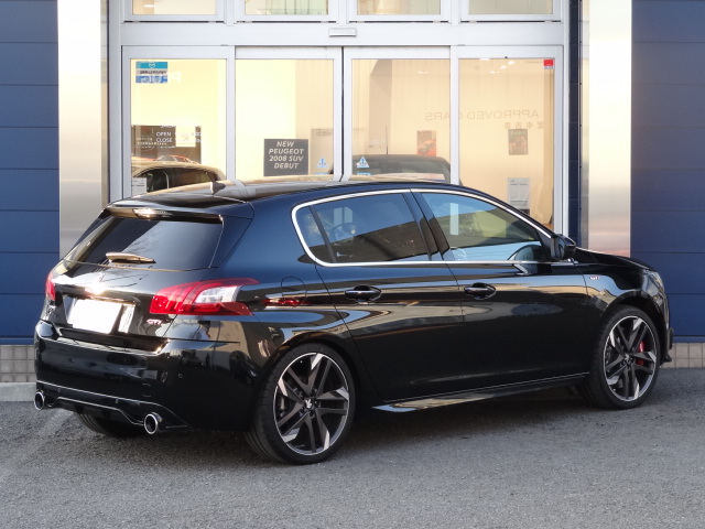 " Peugeot 308 GTi 270 by Peugeot Sport "