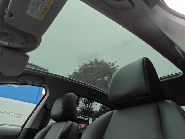 " Peugeot 308 Cielo 6AT "