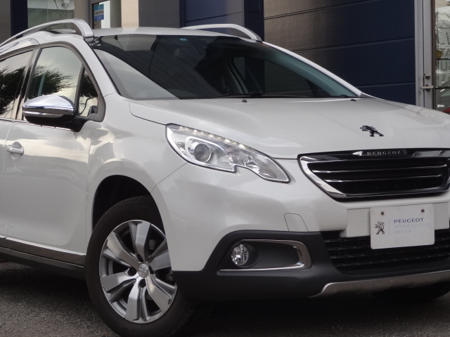 " Peugeot 2008 LEATHER EDITION 1.2L ETG5 " 