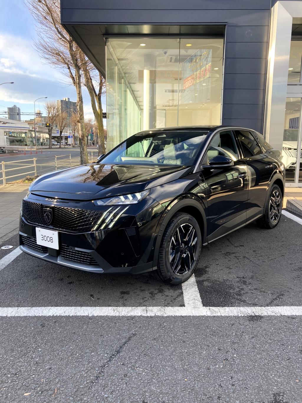  【特別仕様車】3008 GT HYBRID Black Edition 登場。