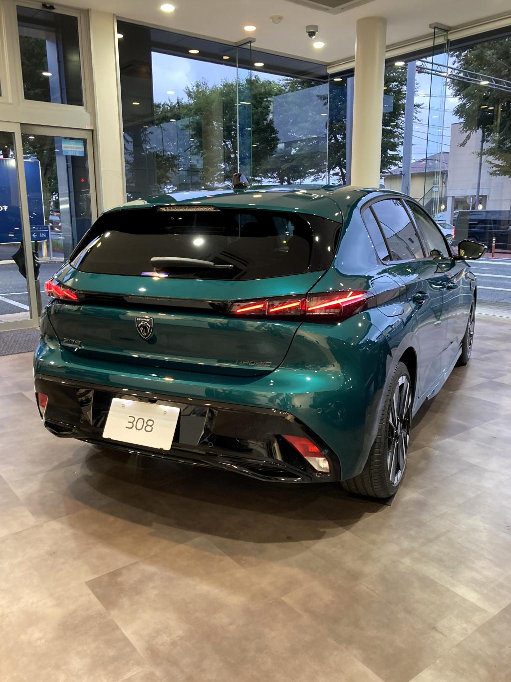 ＼NEW 308 HYBRID デビューフェア開催／
