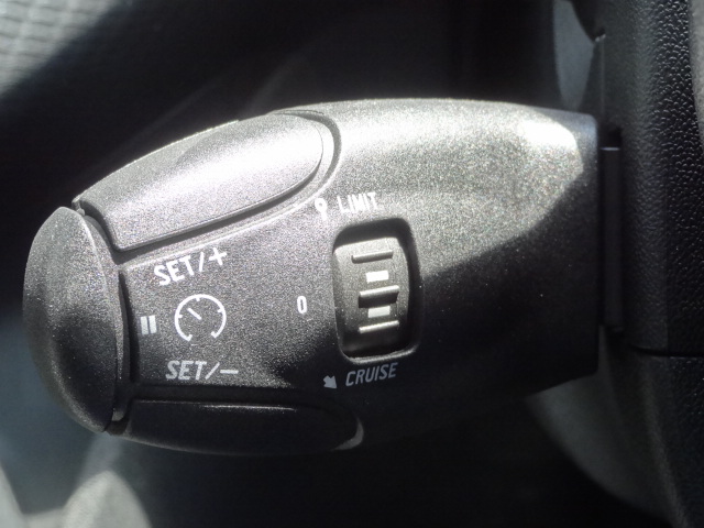 " Peugeot 208 Style F/L 6AT "